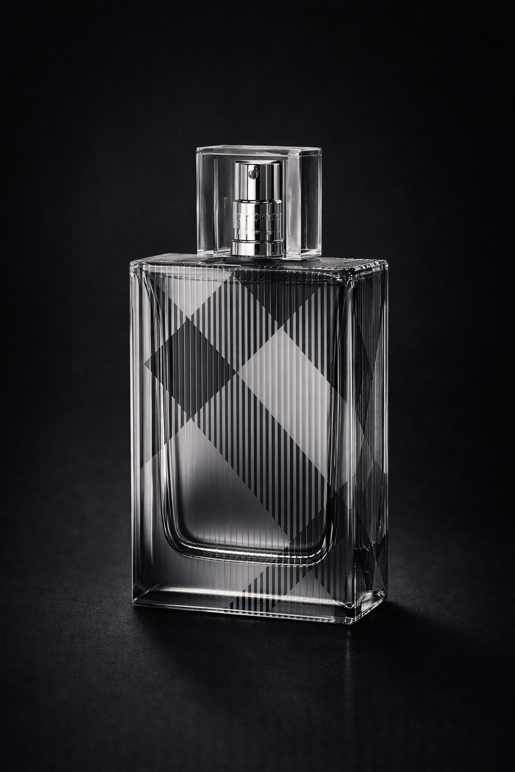 Muestra decant Burberry Brit for Him, perfume clásico inglés con notas amaderadas y especiadas.