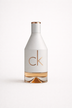 Muestra decant CK IN2U Her de Calvin Klein, perfume fresco y joven para el día a día.